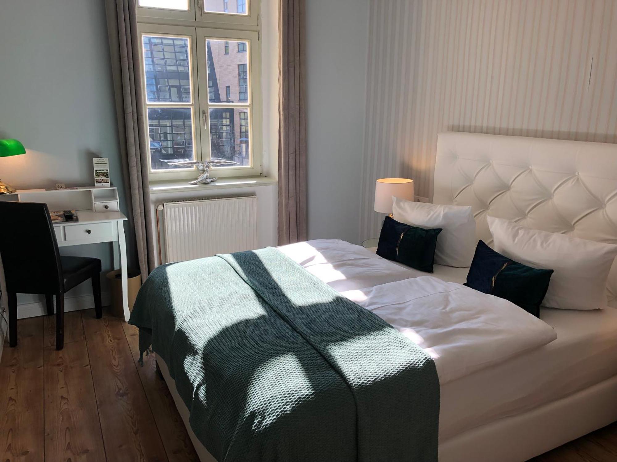 Aparthotel The Gate Garden 4*